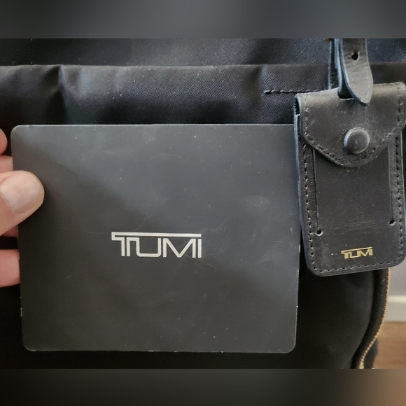 TUMI BLACK NYLON 2 WHEELED COMPACT CARRY ON - Picture 11 of 11